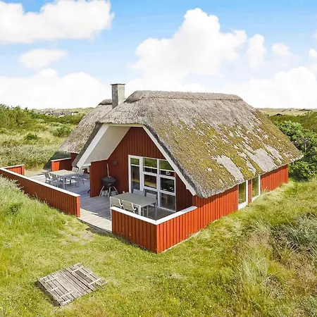 3 Bedroom Beautiful In * Blavand