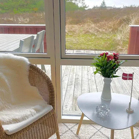 3 Bedroom Beautiful In Holiday home Blavand